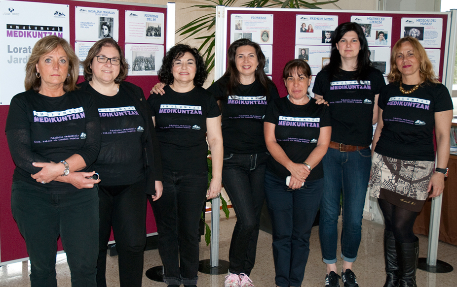 Algunas mujeres de la Facultad