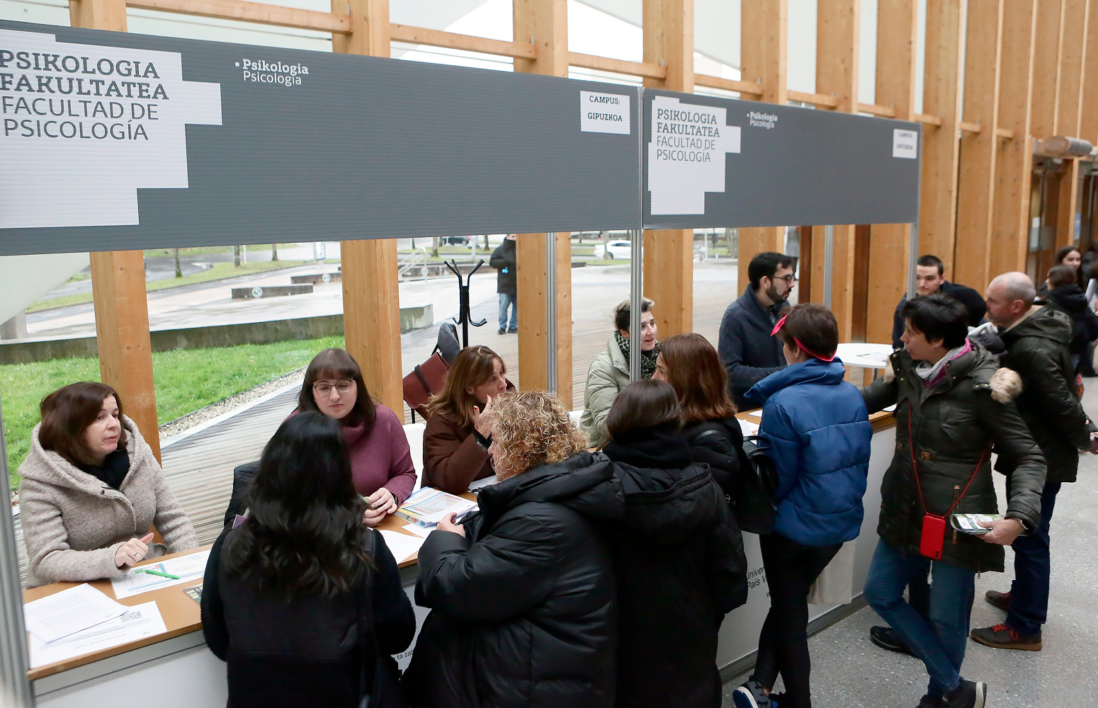 La UPV/EHU Presenta Su Oferta Para El Próximo Curso En La EHUazoka ...