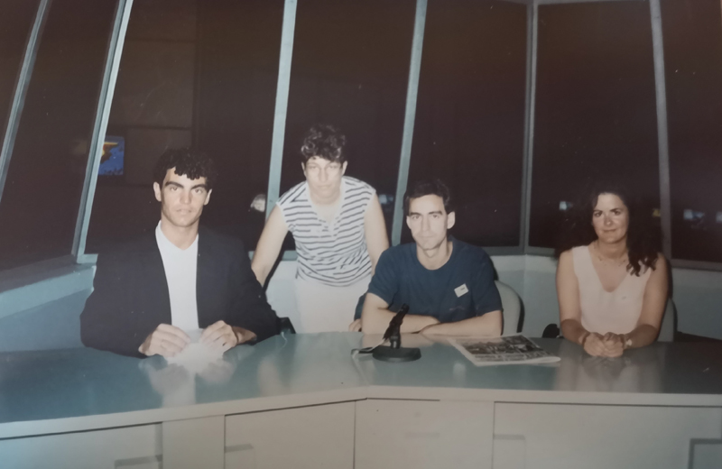 Patxi Doblas - Rosa Martin Sabarís  - Iñigo Marzabal - Marian González Abrisketa (Plató de RTVE Informe Semanal. 1988)