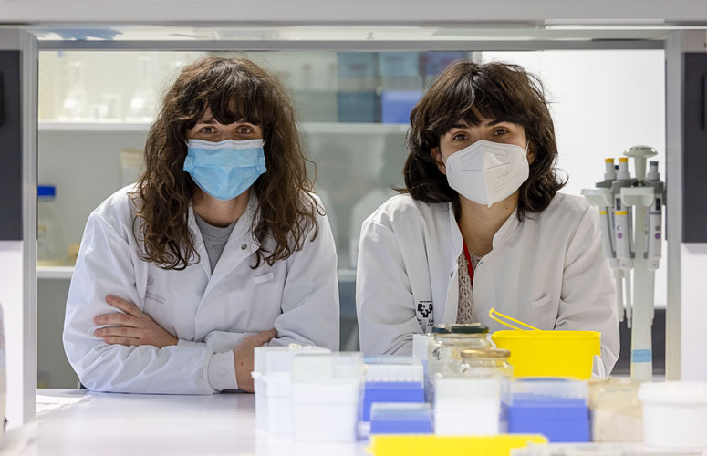 Ainara Castellanos y Ane Olazagoitia-Garmendia. Foto: UPV/EHU