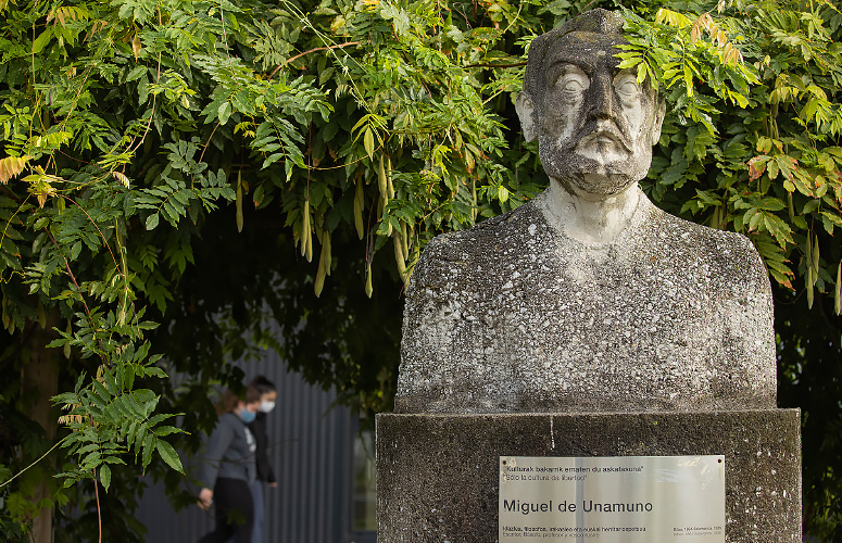 Busto de Miguel de Unamuno