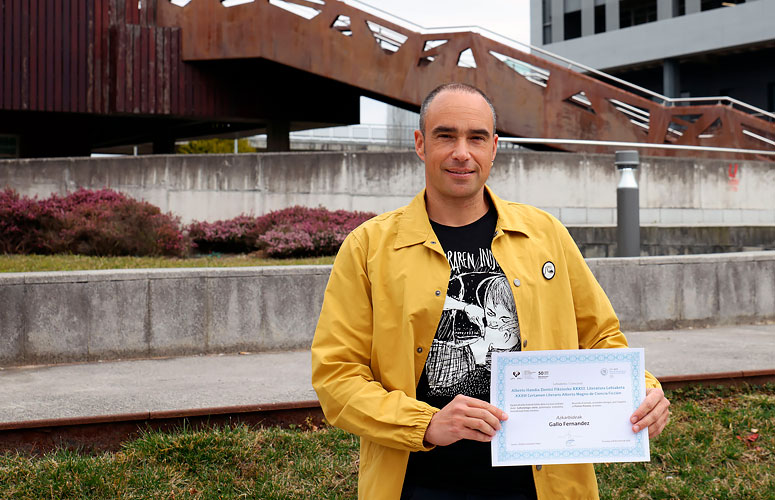 Ángel Gallo gana el Premio Alberto Magno